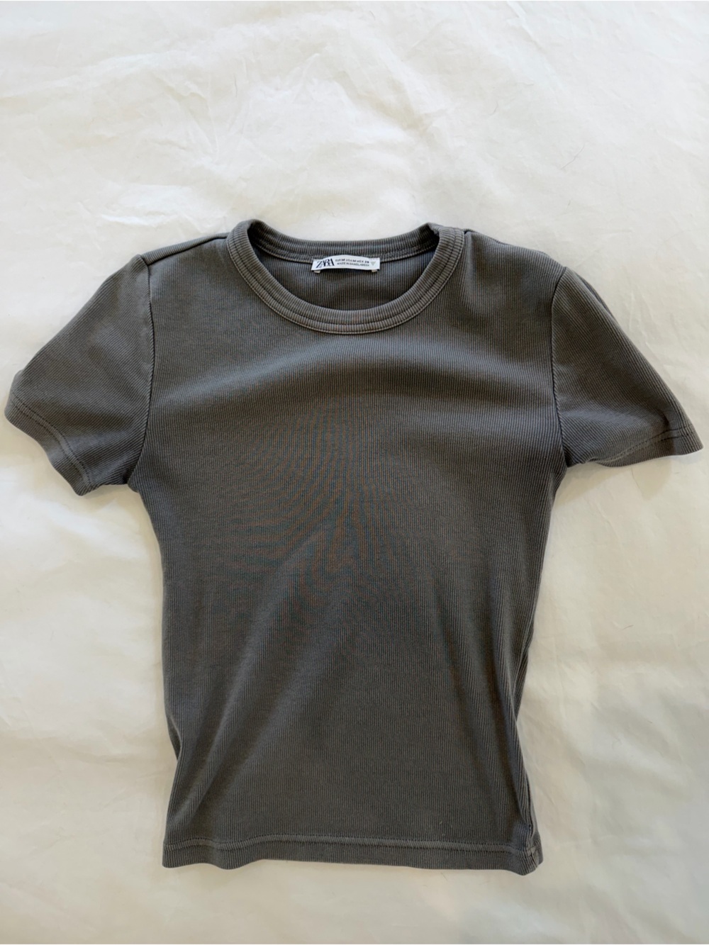 Zara Ribbed Crewneck Tee in Charcoal Gray - Worn Once.